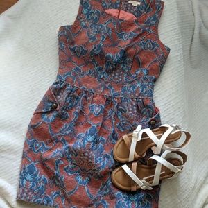 NWOT Beautiful Brocade Dress with Pockets